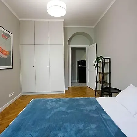 Lejlighed Concierge Hoza Flat6